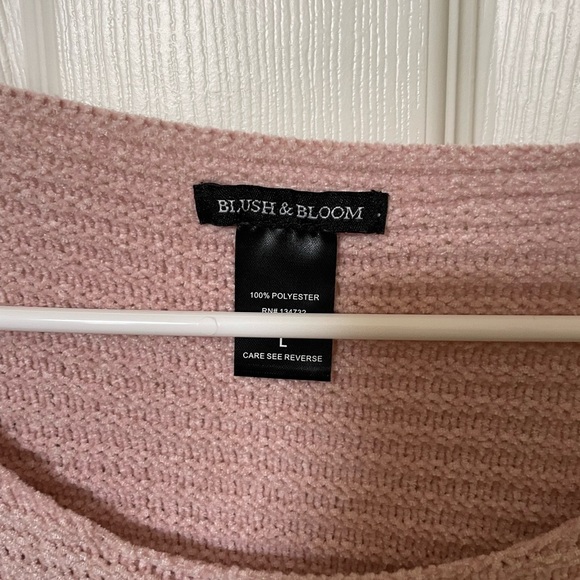 Express Pink and Gray Women's Sweater - Picture 2 of 4